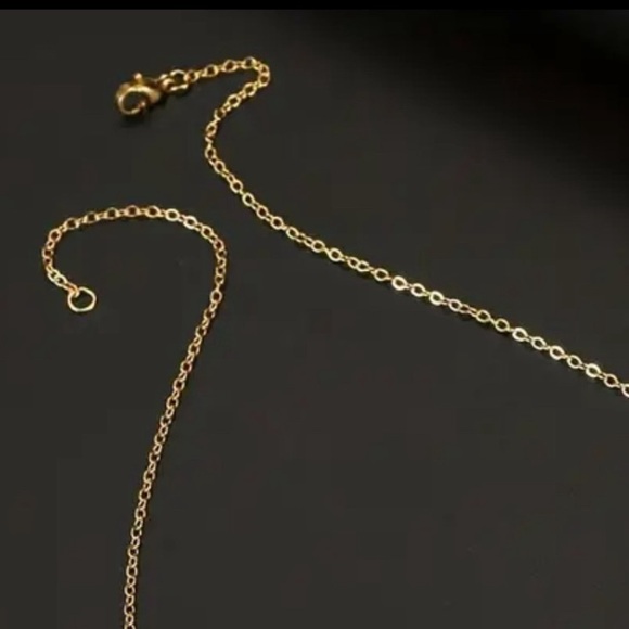 18K Gold Plated Mama necklace stainless steel perfect for Mother’s Day gift - Picture 6 of 6
